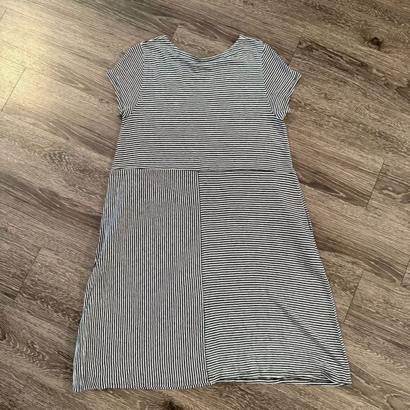 Eileen Fisher 100% Organic Linen Jersey Stripe Dress - Picture 7 of 7